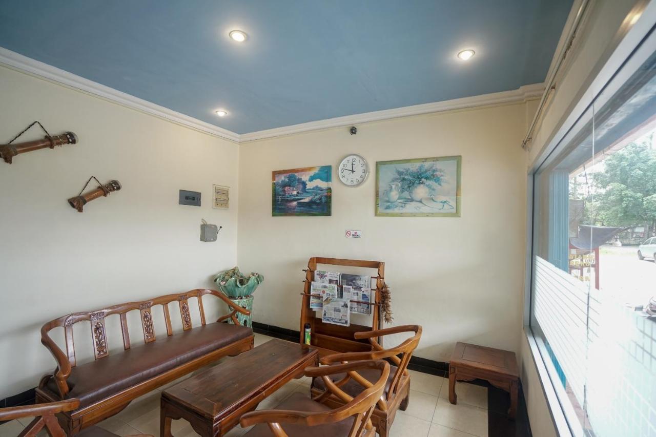 Oyo 448 Hotel Central Palembang Eksteriør billede