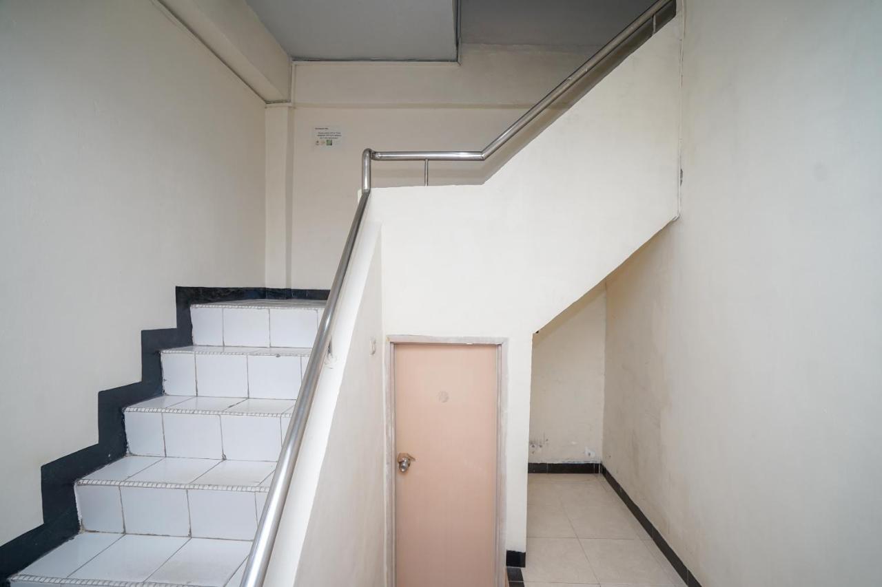 Oyo 448 Hotel Central Palembang Eksteriør billede