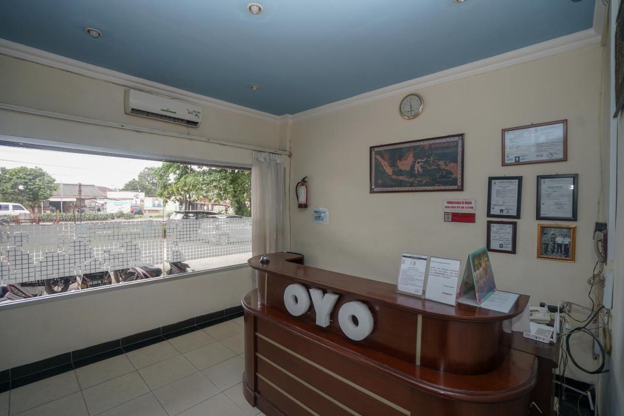 Oyo 448 Hotel Central Palembang Eksteriør billede